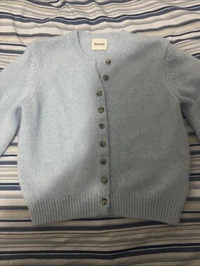 KHAITE Powder Blue Button-Front Crewneck Cardigan Cashmere